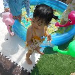 プール遊び楽しんでいます♪