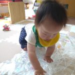 感触遊び、楽しいね♪